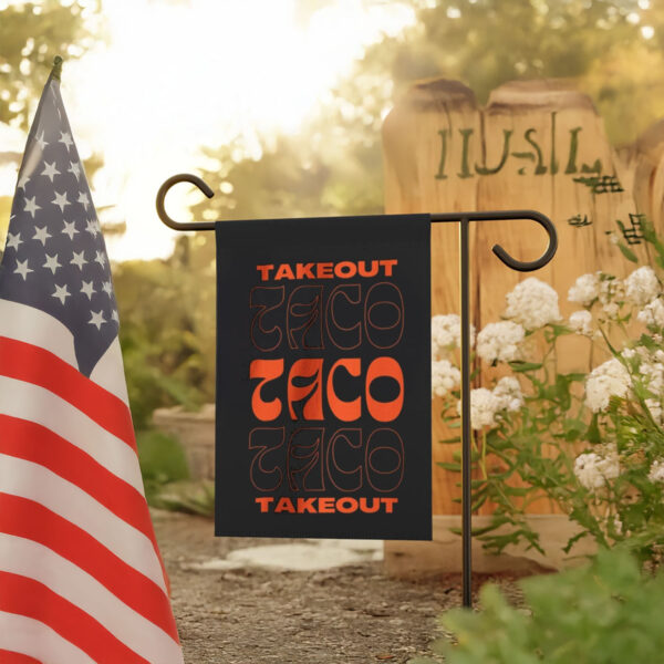 Anti-Donald-Trump-Political-Protest-Flag,-Trump-Chickens-Out-Flags