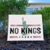 No-Kings-Yard-Sign,-Statue-Of-Liberty-Sign,-No-Kings-In-America-Sign-usa