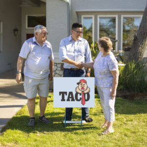 Taco-Trade-Yard-Sign-Trump-Always-Chickens-Out-Anti-Tariff-Signs