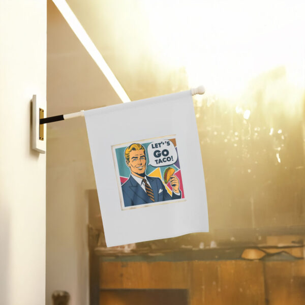 Taco-Trump-Always-Chickens-out-Flag,-I-am-a-Taco-Flag,-Satirical-protest-Flag-us